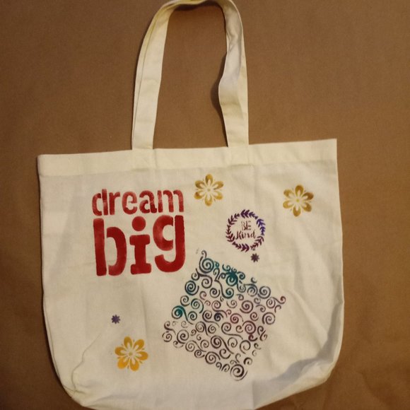 Fancy and Unique - Picture 6 of 16